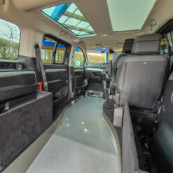 Alternative view of Peugeot Traveller Lioness Compact UpFront Allure 2.0 BlueHDI 180ps [PO4252]